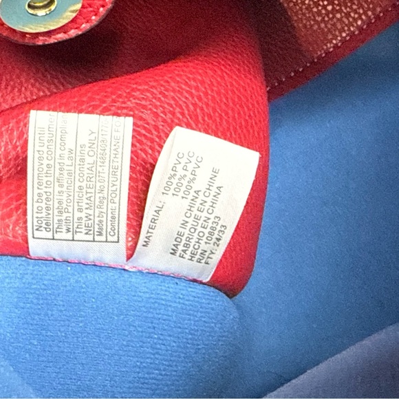 Chic Red Leather Tote Bag - Picture 6 of 10